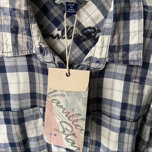 Plaid shirt women size xsmall - Picture 2 of 9